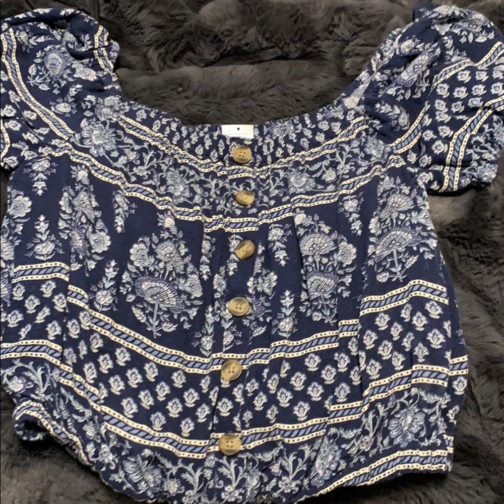 American eagle off the shoulder top